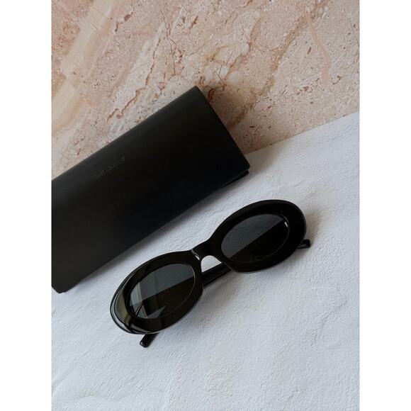 NEW Saint Laurent SL594 Oval Sunglasses in Black